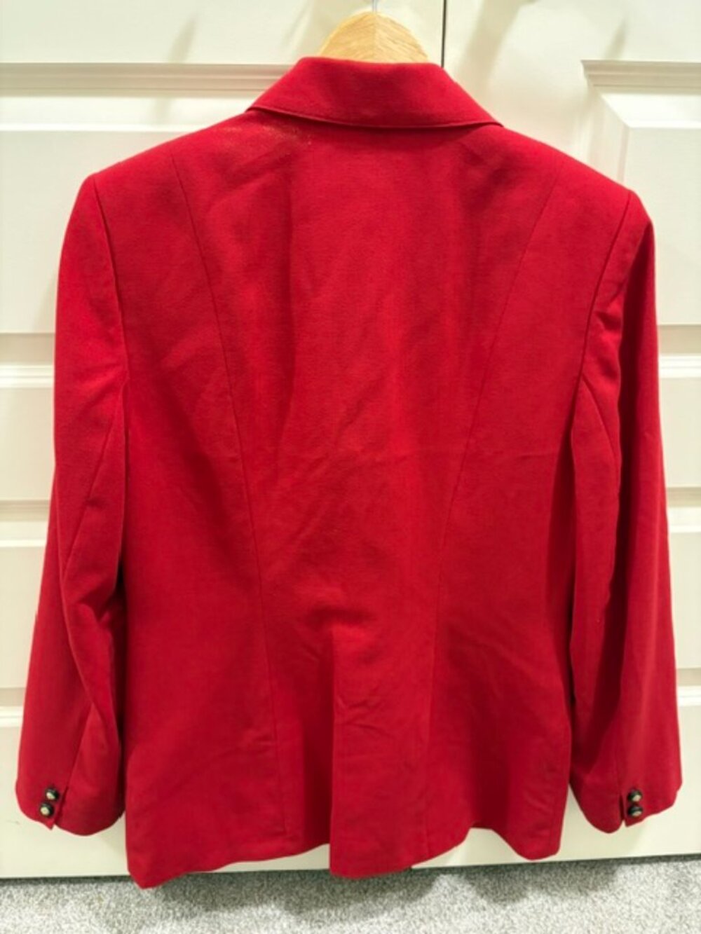 Beautiful Red Wool Blazer - Picture 4 of 9